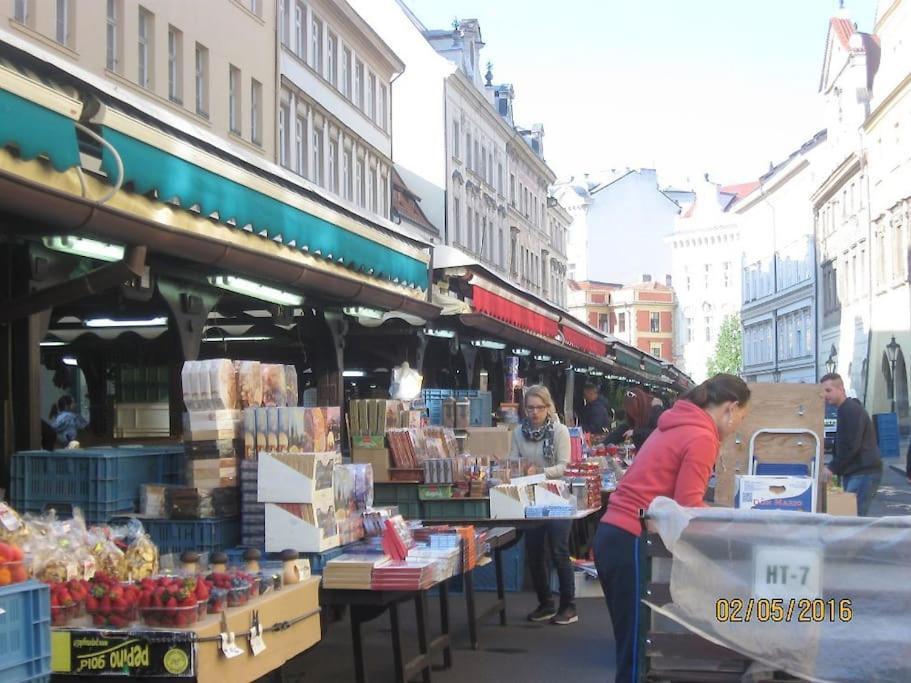 プラハOld Town Herberghaus, 250M To Charles Bridgeアパートメント エクステリア 写真